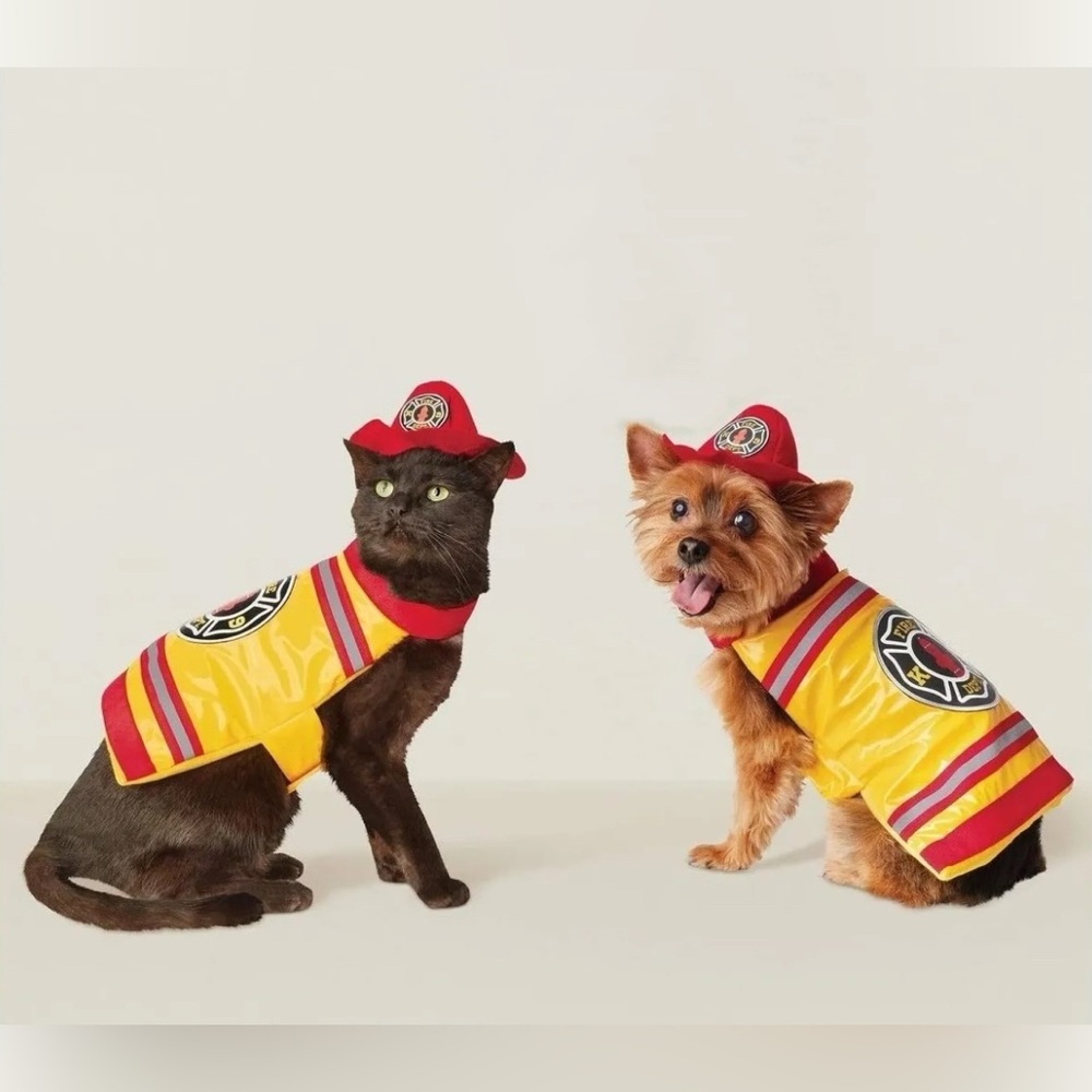 NEW Hide & Eek Dog Cat Firefighter Yellow Jacket Only Costume M Up To 50 Lbs